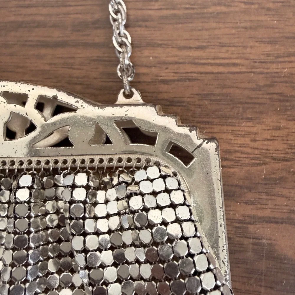 Whiting & Davis Silver Frame Metal Mesh Bag Purse Art Deco Chain Strap Kiss Lock